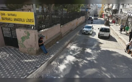 Bayraklı Belediyesi 10 bini aşkın metrekarelik yol ve kaldırım yenileme çalışması yürütüyor