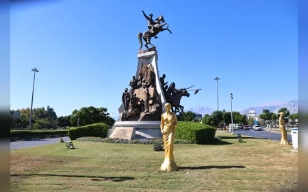 Antalya Altın Portakal Film Festivali için 62 Venüs heykeli kenti süslemeye başladı