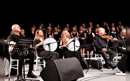 Bornova’da Atatürk’ün sevdiği şarkılar ve kahramanlık türkülerine büyük ilgi