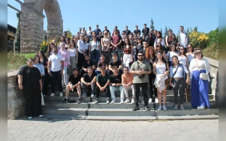 Efes Selçuk’ta mimarlık öğrencileri tarihi dokuyu proje alanı olarak inceledi