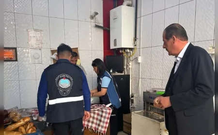 Ağrı Belediyesi zabıta ekipleri kent genelinde fırınlarda hijyen ve gramaj denetimi yaptı