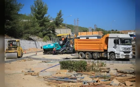 Muğla Büyükşehir Belediyesi kamu kurumlarıyla iş birliği yaparak ulaşım altyapısını güçlendiriyor