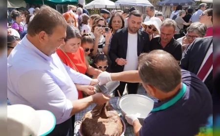 Mersin Büyükşehir Belediye Başkanı Vahap Seçer: “Kimse hizmette bizim bileğimizi bükemez”