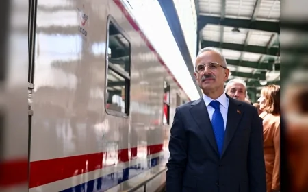 Ulaştırma ve Altyapı Bakanı Abdulkadir Uraloğlu: "Venice Simplon Orient Ekspres bu yıl ikinci kez Türkiye’ye gelecek"