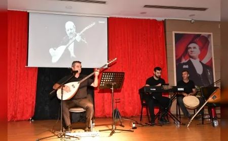 Çiğli’de Neşet Ertaş anıldı: “Bozkırın Tezenesi’nin türküsü hiç susmayacak”