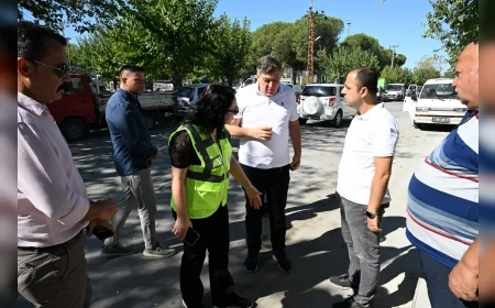 Manisa Küçük Sanayi Sitesi’nde taşkın riskine karşı temizlik çalışmaları esnafın memnuniyetini kazandı