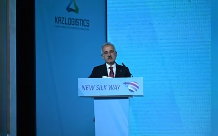 Ulaştırma ve Altyapı Bakanı Abdulkadir Uraloğlu: "İstanbul Kuzey Demiryolu Geçişi Projesi için bu yıl ihale ilanına çıkmayı hedefliyoruz"