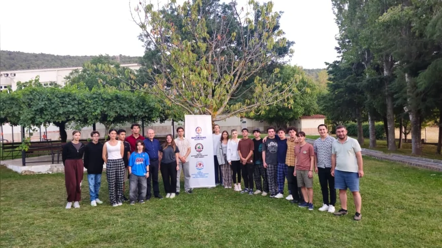Denizli Kent Konseyi Gençlik Meclisi Cankurtaran kampında yeni dönem için yol haritasını belirledi