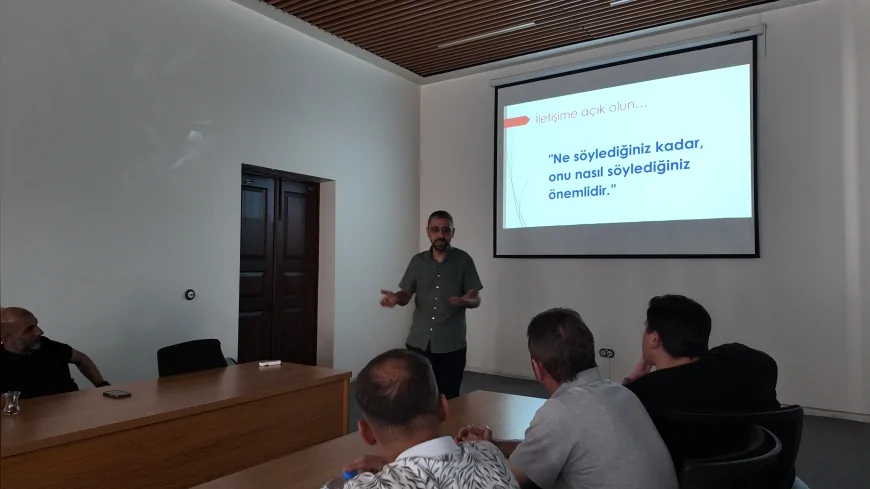 Kayseri Büyükşehir Belediyesi, Kültür Yolu Festivali öncesi müze personeline kapsamlı iletişim ve hizmet eğitimi verdi