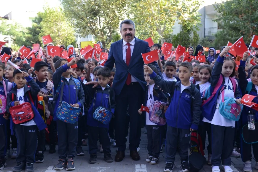 Yıldırım Belediye Başkanı Oktay Yılmaz: "Çocuklarımızın en güvenli ortamlarda en konforlu eğitimi için hiçbir fedakarlıktan kaçınmıyoruz"