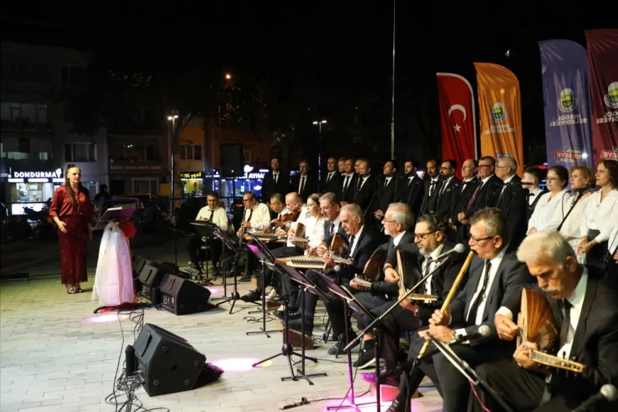 İnegöl’de “Zaferden Kurtuluşa” etkinlikleri Türk Sanat Müziği konseriyle renklendi