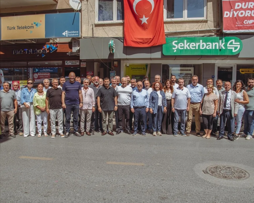 CHP’li belediye başkanları İncirliova’da buluştu, esnaf ve vatandaşlarla bir araya geldi