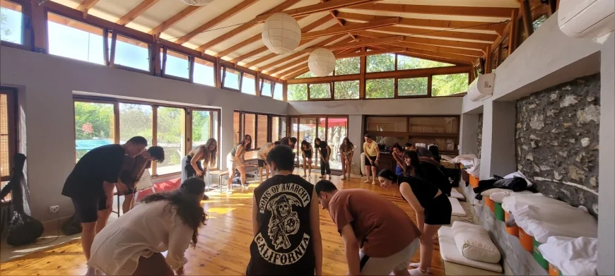 Muğla’da “Taş, Ses, Beden Atölyesi” ile Hataylı ve Muğlalı gençler sanat yoluyla buluştu