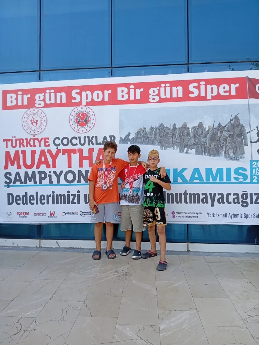 Bostanlıspor Türkiye Çocuklar Muaythai Şampiyonası’ndan 2 madalya ile döndü