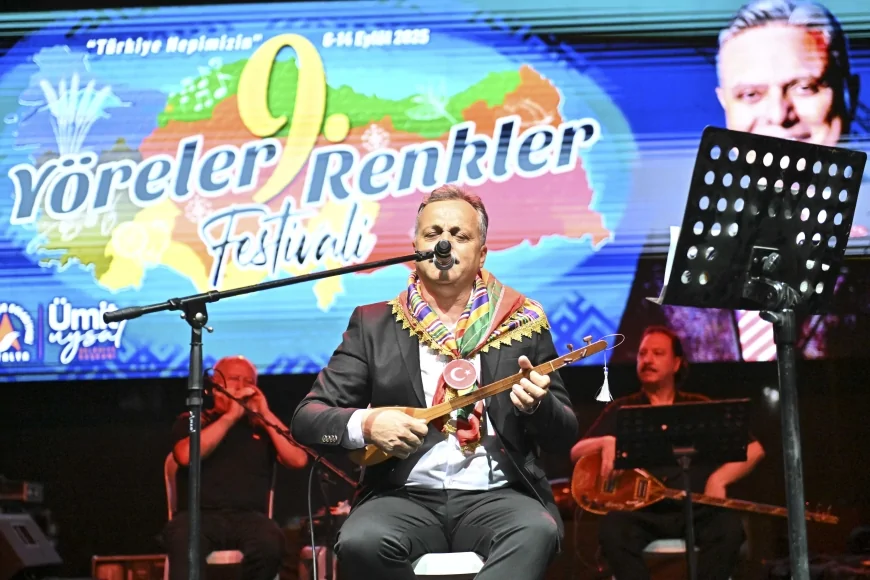Muratpaşa’da Yöreler Renkler Festivali’nin Akdeniz Gecesi’nde Yörük kültürü sahneye taşındı