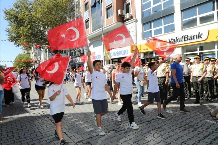 Edremit’in kurtuluşunun 103. yılı resmi törenler ve konserlerle kutlanacak