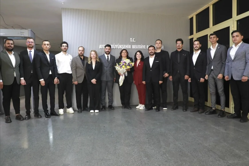 AK Parti Aydın İl Gençlik Kolları’ndan Başkan Özlem Çerçioğlu’na nezaket ziyareti