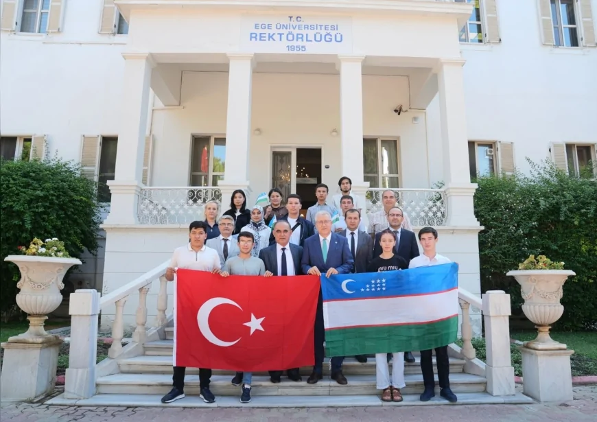 Ege Üniversitesi ile Andijan Devlet Üniversitesi arasındaki ikili diploma programı başarıyla sürüyor