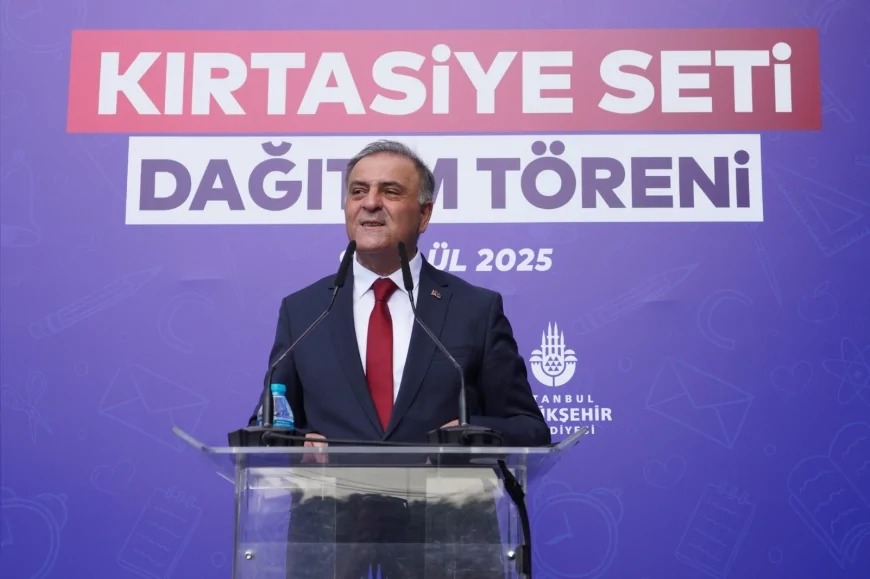 İBB Başkanvekili Nuri Aslan: "236 bin öğrenciye kırtasiye seti desteği sağlandı"