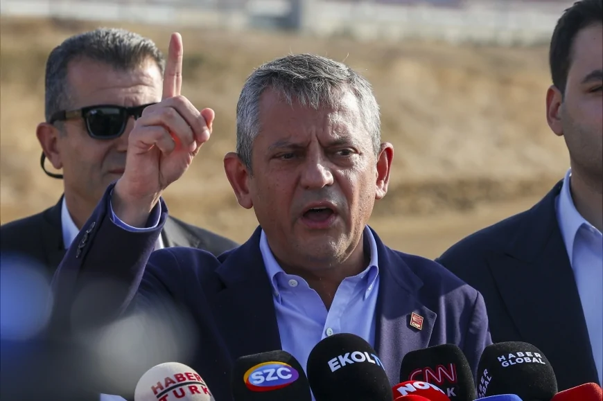 CHP Genel Başkanı Özgür Özel, Ekrem İmamoğlu’nun duruşmasına katıldı