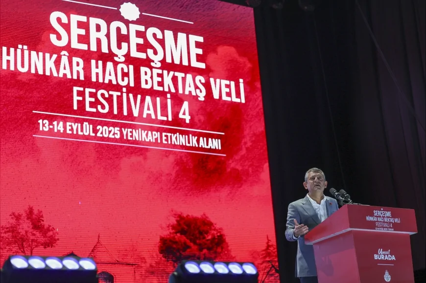 CHP Genel Başkanı Özgür Özel, İstanbul Yenikapı’da düzenlenen Hünkar Hacı Bektaş Veli Festivaline katıldı