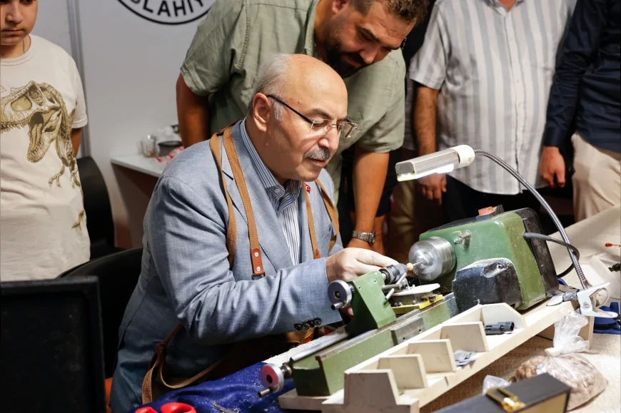 Vali Yavuz Selim Köşger: "Adana Tesbih ve Doğal Taşlar Fuarı kültürel mirasımızı dünyaya tanıtıyor"