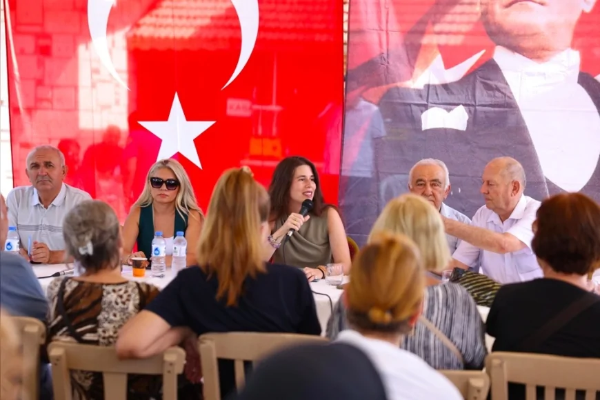 Başkan Lâl Denizli: "Çeşme’de 32 yıllık tapu sorununu çözüme kavuşturduk"
