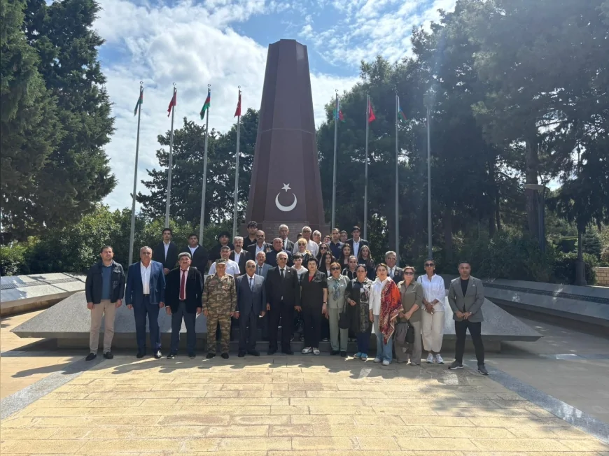 Azerbaycan’da Türk şehitleri unutulmadı, Bakü’de 107. yıl anmasına yoğun katılım