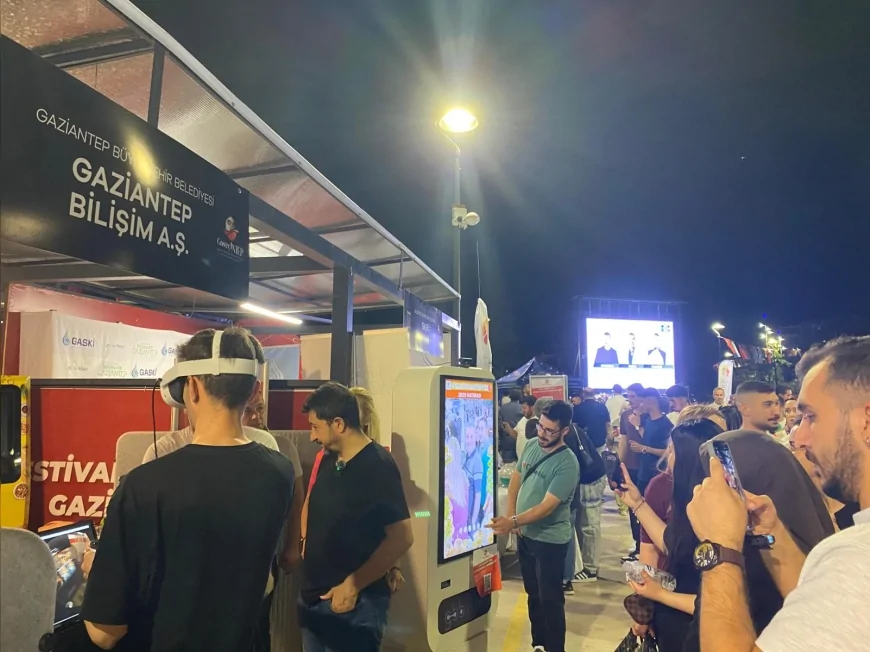 Gaziantep’te müzelerden restoranlara uzanan yeni nesil kiosk dönemi başladı, “Baklavamatik” ilgi çekiyor