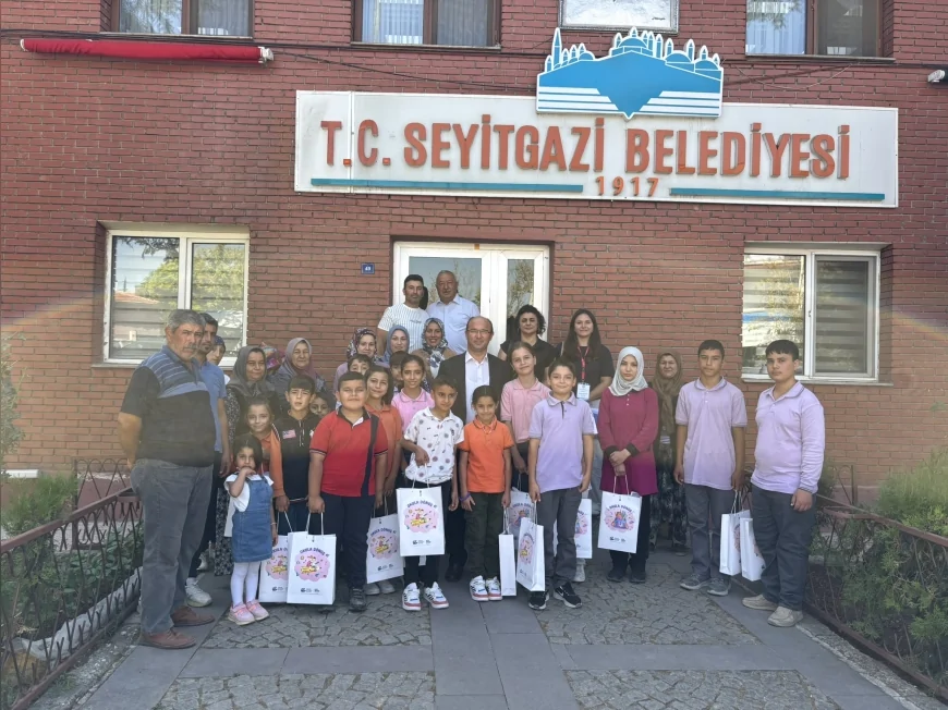 Eskişehir Büyükşehir kırsal ilçelerdeki ilkokul öğrencilerine kırtasiye desteği başlattı