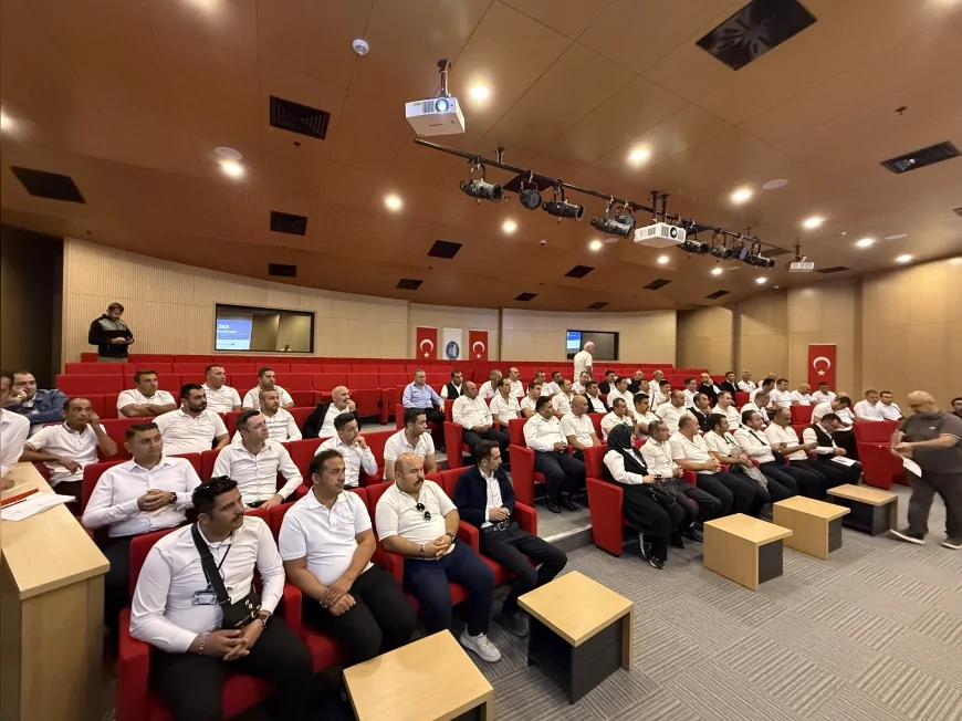 Çorum’da toplu taşıma şoförlerine BMC uzmanlarından güvenli sürüş ve araç kullanımı eğitimi