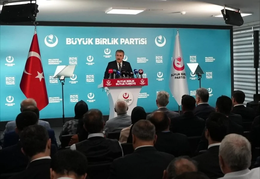 BBP Genel Başkanı Mustafa Destici: "Gazilerimizin ve milletimizin 19 Eylül Gaziler Günü’nü kutluyorum"