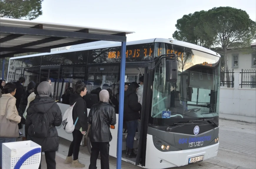 Ege Üniversitesi kampüs içi ulaşımı ücretsiz ring seferleriyle yeniden düzenledi