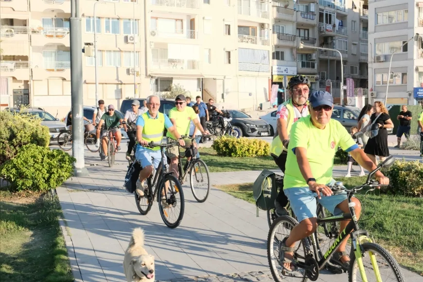 Dikili’de Avrupa Hareketlilik Haftası bisiklet turu ve dans etkinlikleriyle kutlandı