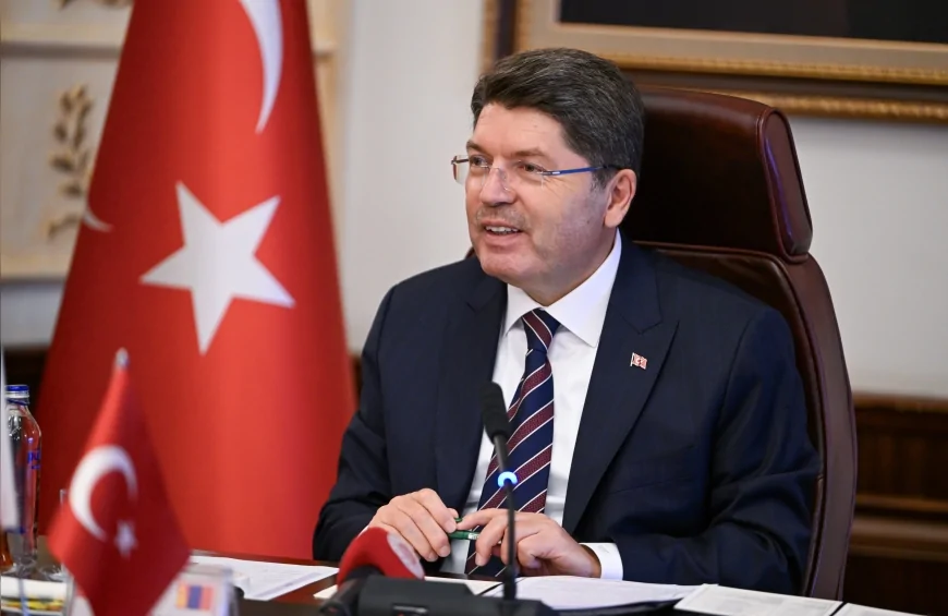 Adalet Bakanı Yılmaz Tunç: "Gazze’de masum sivillerle birlikte insanlık ölmektedir"