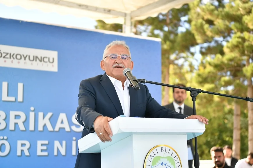 Başkan Büyükkılıç Yahyalı’da tekstil fabrikası açılışına ve TOKİ konut projesi temel atma törenine katıldı