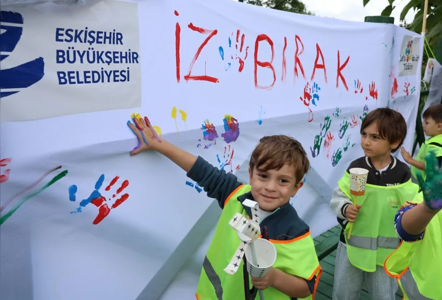 Başkan Ünlüce: "Çocuklarımızla birlikte geleceğe doğayı koruyacağımıza söz veriyoruz"