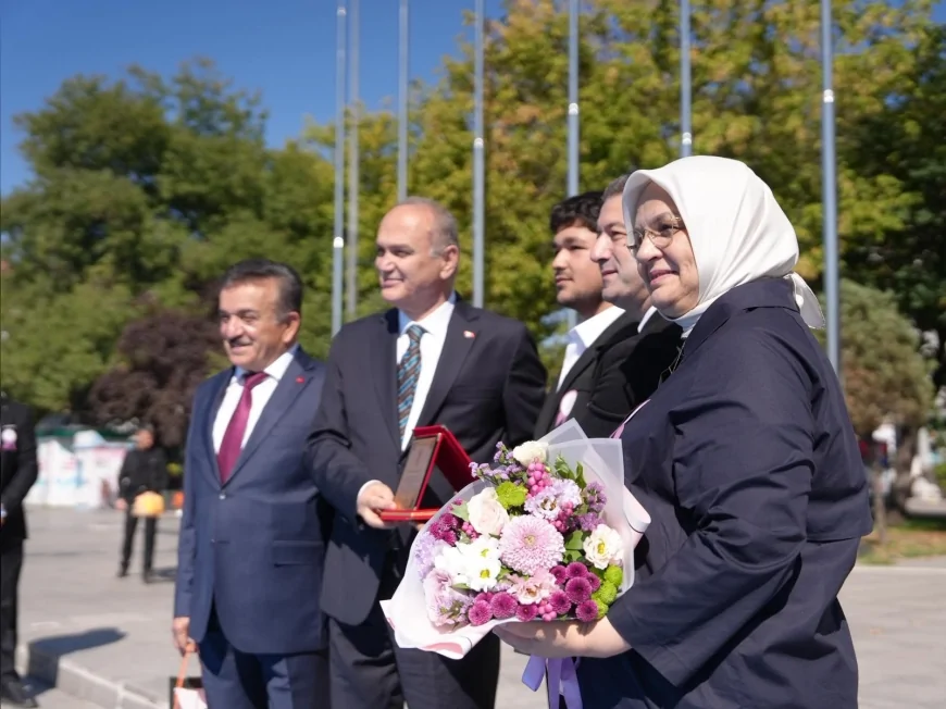 Düzce’de Ahilik Haftası kortej yürüyüşü, gösteriler ve ikramlarla başladı