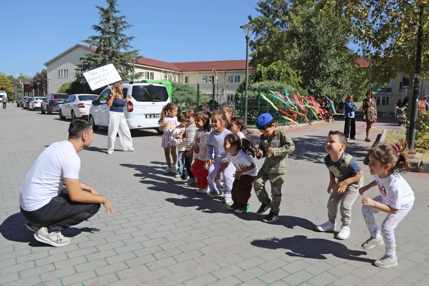 Çankayalı minikler Avrupa Hareketlilik Haftası’nda spor ve sağlıklı yaşam için yürüdü