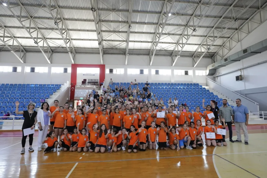 Narlıdere Belediyesi’nde basketbol ve voleybol kursları ekim ayında başlıyor