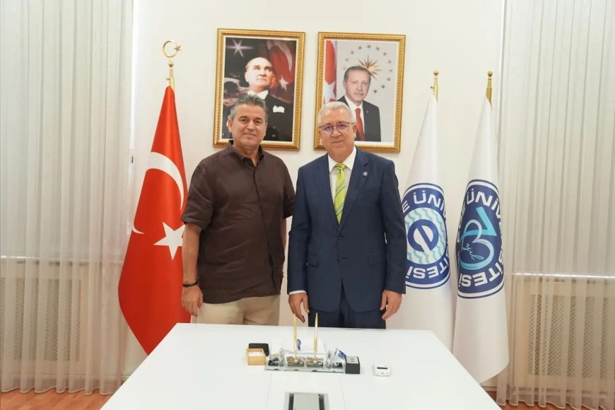 Ege Üniversitesi’nden sanayi kaynaklı karbon emisyonlarını azaltacak yenilikçi mikroalg projesi