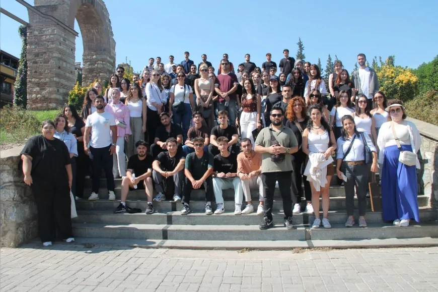 Efes Selçuk’ta mimarlık öğrencileri tarihi dokuyu proje alanı olarak inceledi