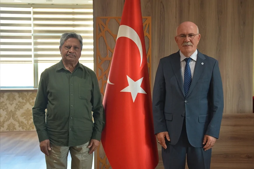 Prof. Dr. Mursaleen Uşak Üniversitesi’ndeki TÜBİTAK destekli çalışmalarını tamamladı