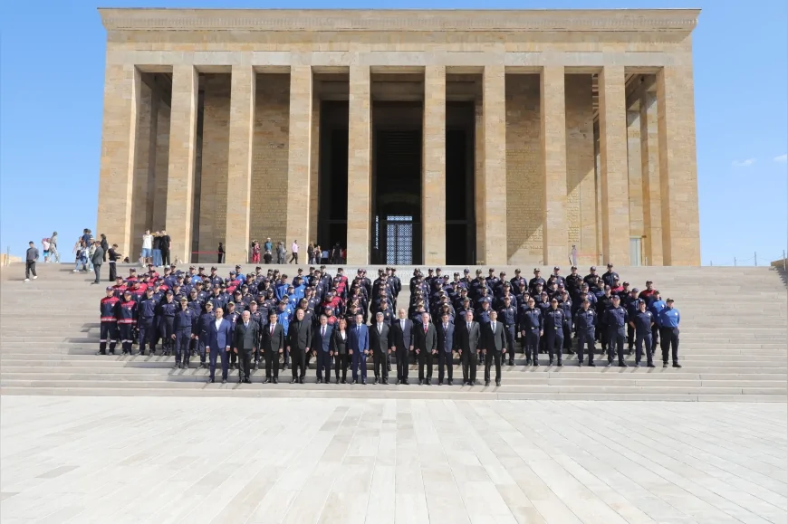 11 Büyükşehir İtfaiye Teşkilatı, 311. Yıl Dönümünde Anıtkabir’de Atatürk’ün Huzuruna Çıktı