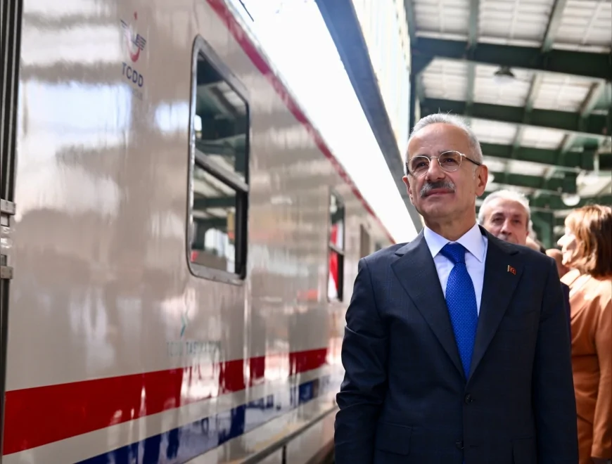 Ulaştırma ve Altyapı Bakanı Abdulkadir Uraloğlu: "Venice Simplon Orient Ekspres bu yıl ikinci kez Türkiye’ye gelecek"
