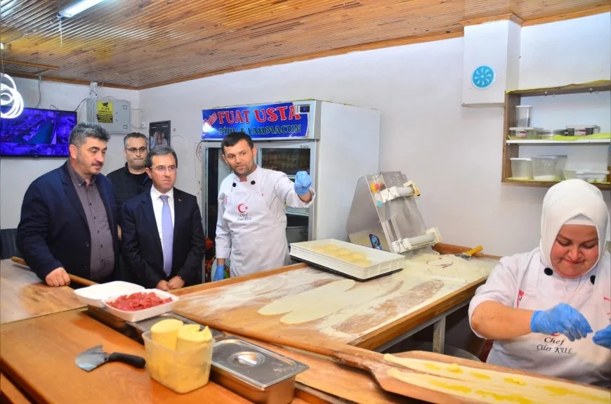 Terme’de 38. Ahilik Haftası kutlamalarında ustalara plaket, esnafa ahilik pilavı ikramı yapıldı