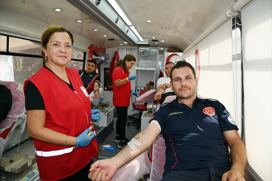 Yalova Belediyesi ve Türk Kızılayı iş birliğiyle İtfaiye Haftası’nda kan bağışı kampanyası düzenlendi