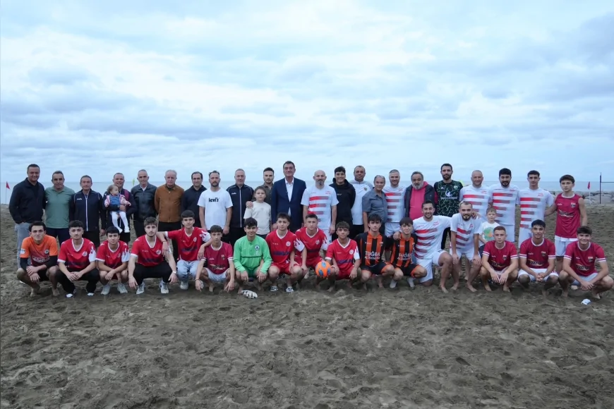 Giresun’da plaj futbolu heyecanı sona erdi, Süleyman Özyazıcı anısına düzenlenen turnuvada Sahilspor şampiyon oldu