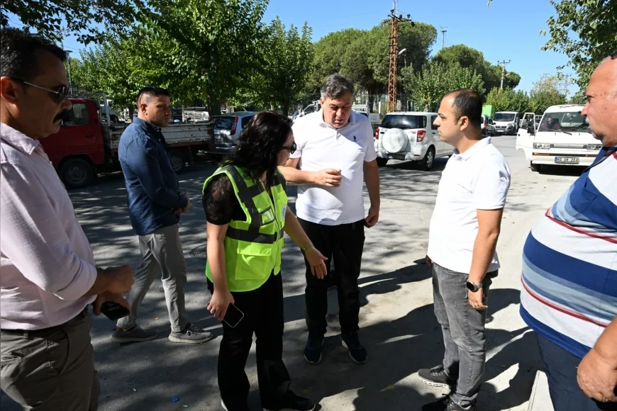 Manisa Küçük Sanayi Sitesi’nde taşkın riskine karşı temizlik çalışmaları esnafın memnuniyetini kazandı