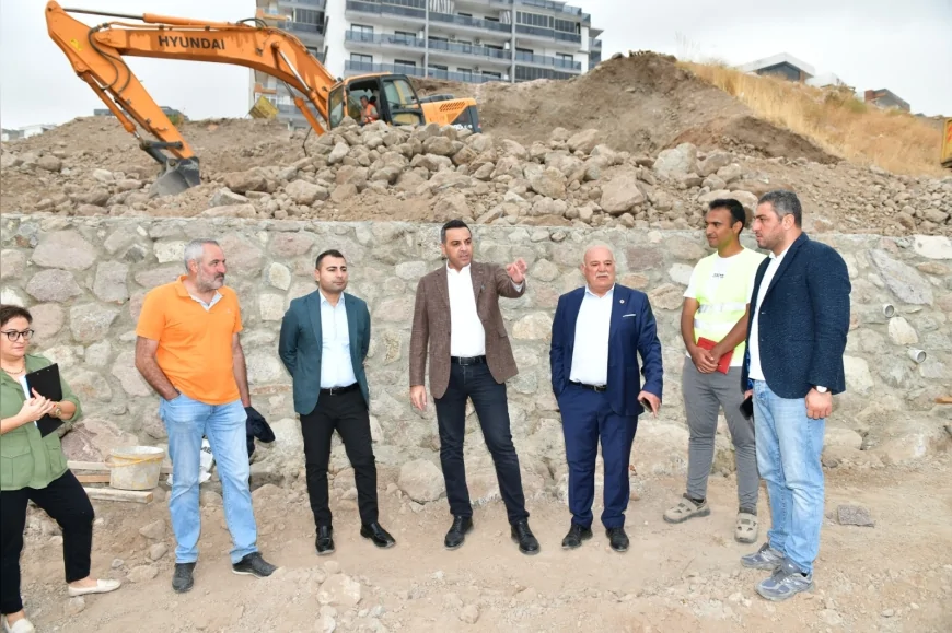 Çiğli Atatürk Mahallesi’nde 1400 metrekarelik yeni yaşam alanı için çalışmalar başladı